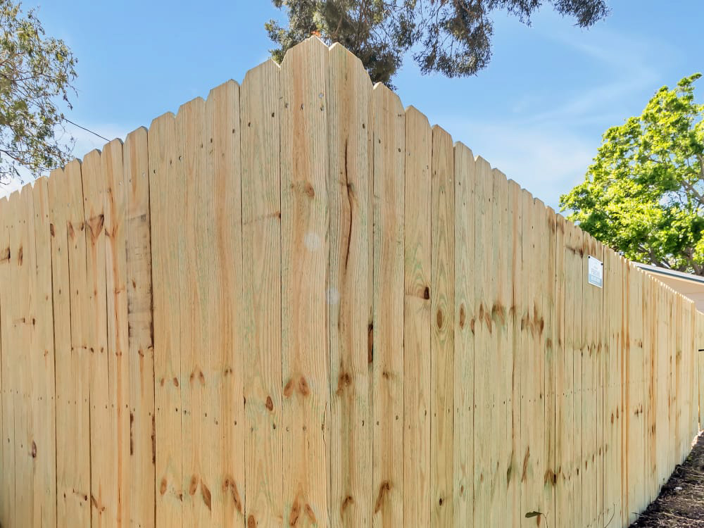Wood privacy fences in Wimauma, Florida