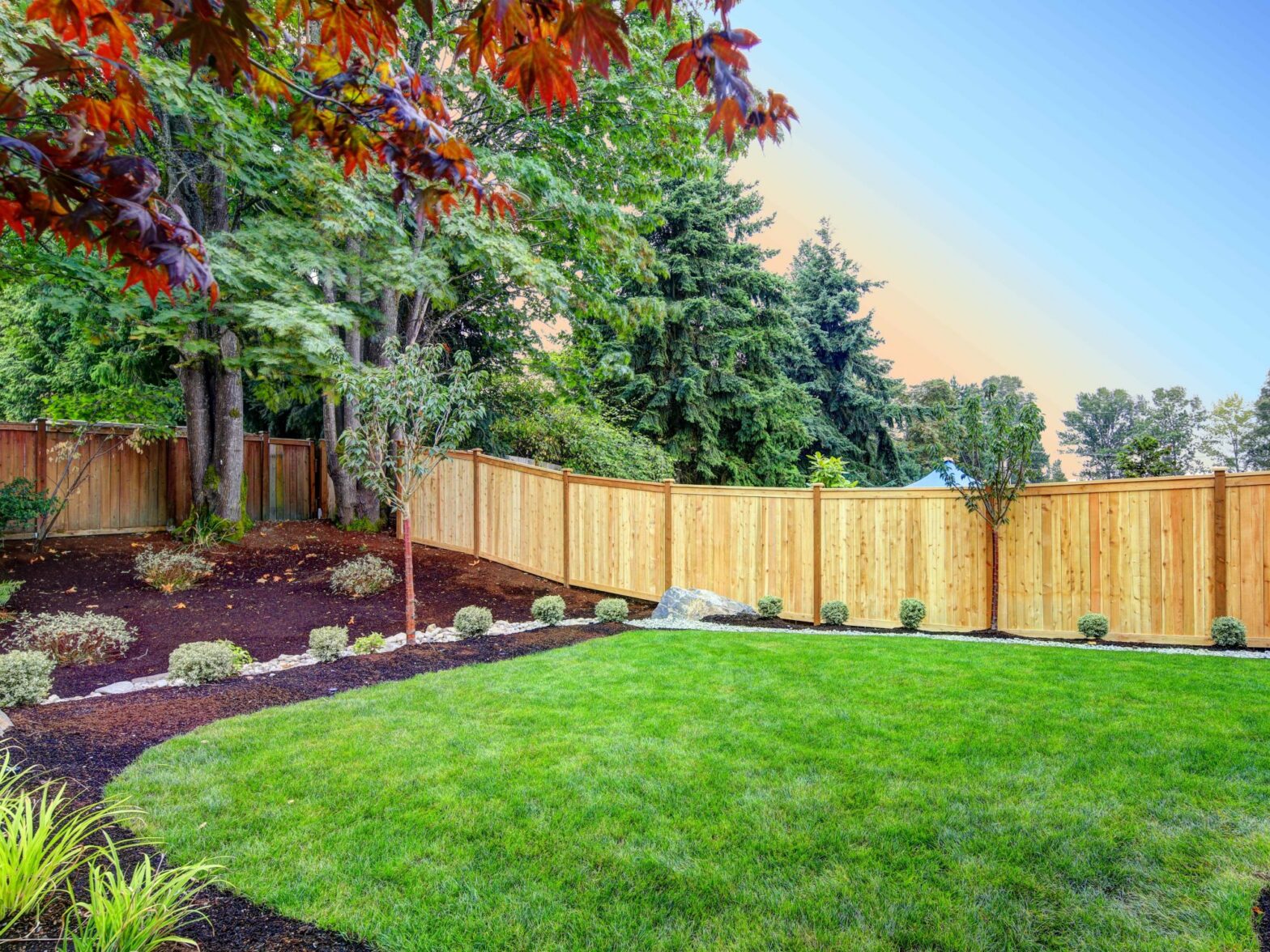 photo of wood fence in Wimauma Florida