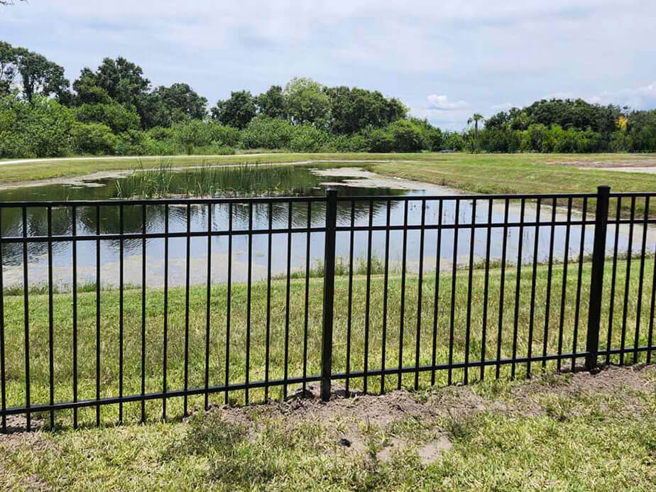 Aluminum Fence Contractor in Wimauma, Florida
