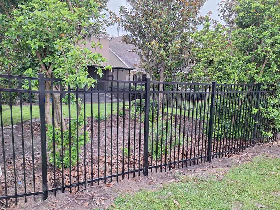 Residential Fence Contractor - Wimauma, Florida
