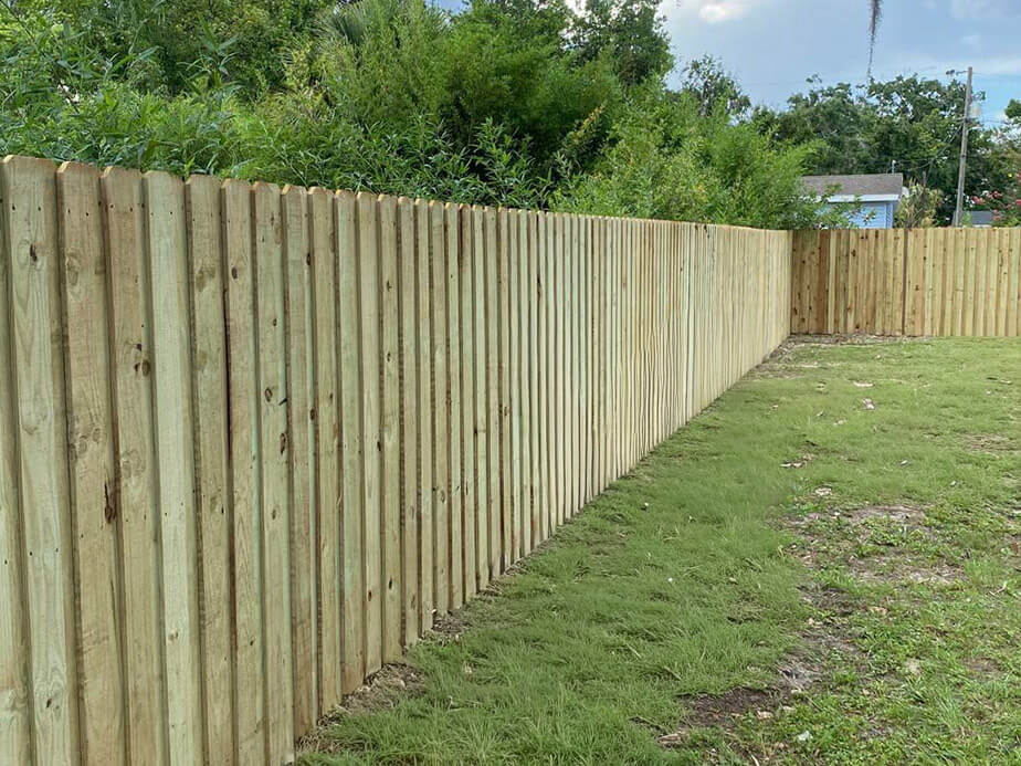 Wimauma, Florida Wood fence contractor in the Wimauma, Florida area.