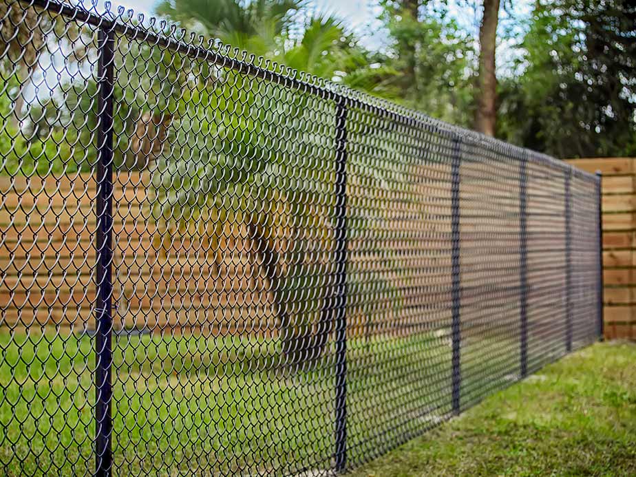 Residential Chain Link fence contractor in the Wimauma, Florida area.