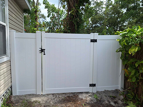 Gate contractor in Wimauma, Florida