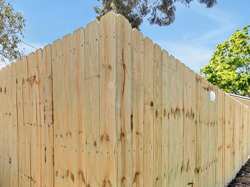 Residential fence contractor in Wimauma, Florida